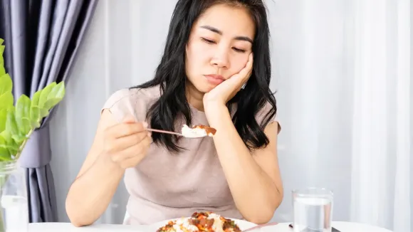 Chán Ăn Kéo Dài Có Ảnh Hưởng Đến Sức Khỏe Không?